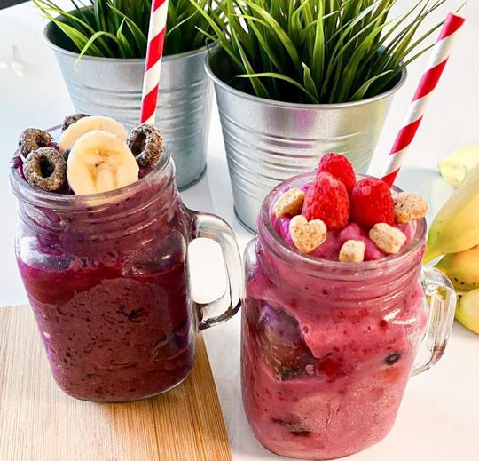 healthy berries smoothie